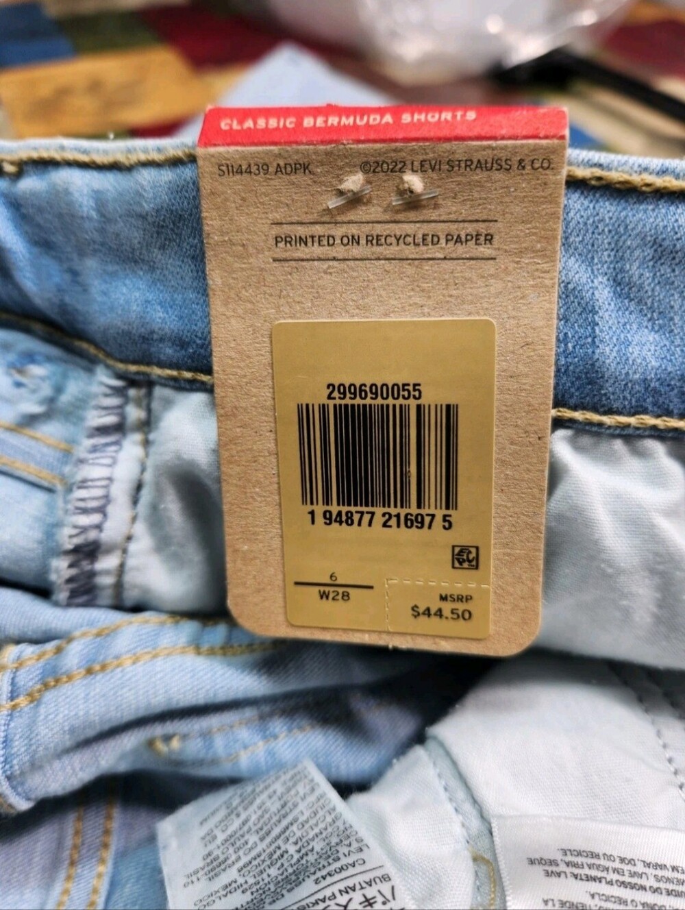 Levi's Womens Size 6 W 28 Mid Rise Bermuda Denim Jean blue Shorts Stretch NWT 03 - Picture 8 of 9